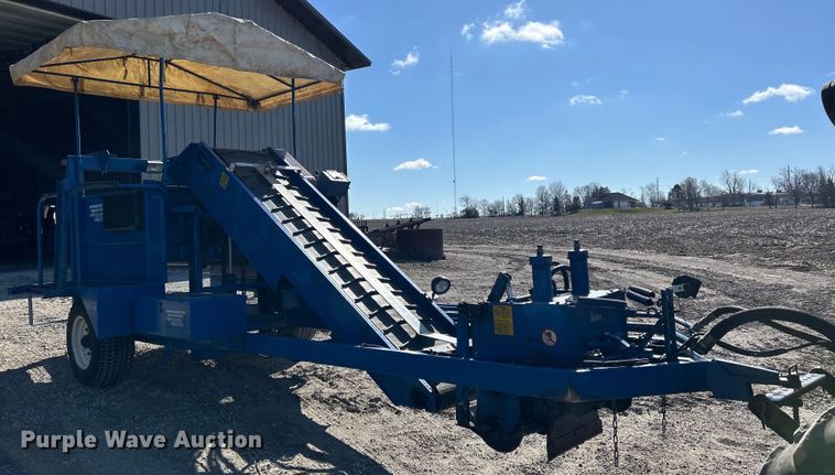 image for item DS0846 Teledyne Princeton  Winchester Quick Hitch sod harvester