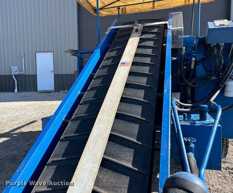 image for item DS0846 Teledyne Princeton  Winchester Quick Hitch sod harvester