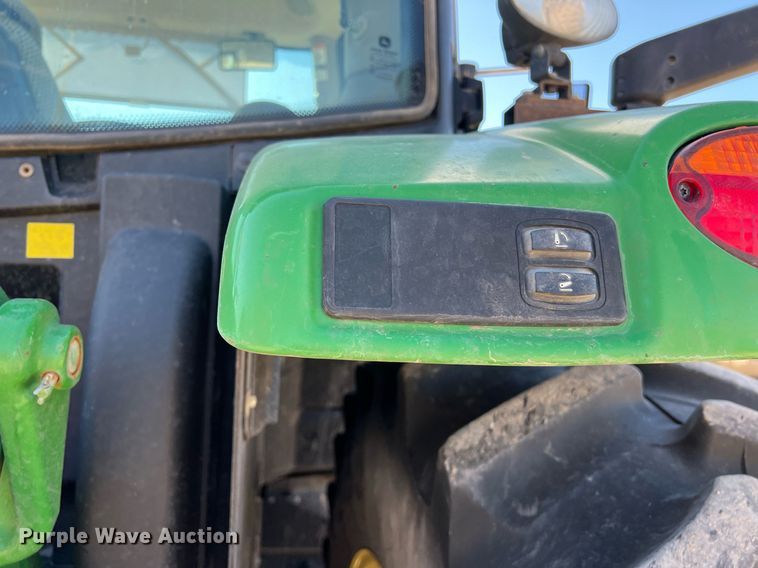 image for item DS2881 2019 John Deere 6155R MFWD tractor