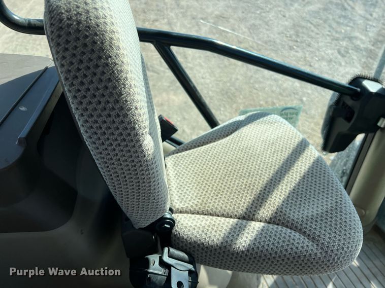 image for item DS2881 2019 John Deere 6155R MFWD tractor