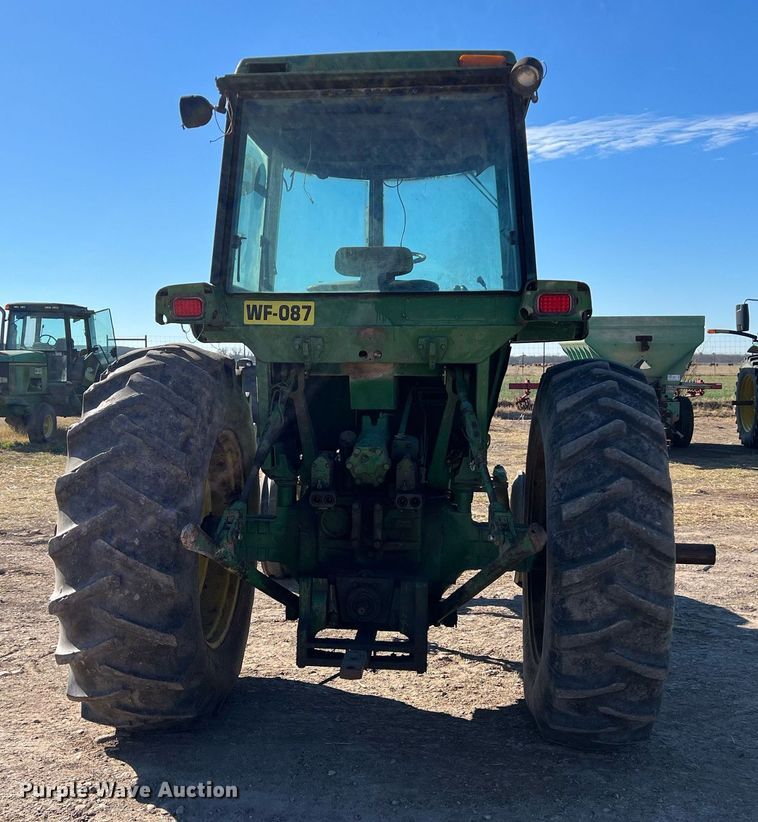 image for item DS2882 1974 John Deere 4630 tractor