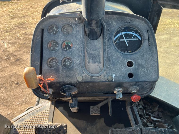 image for item DS2882 1974 John Deere 4630 tractor