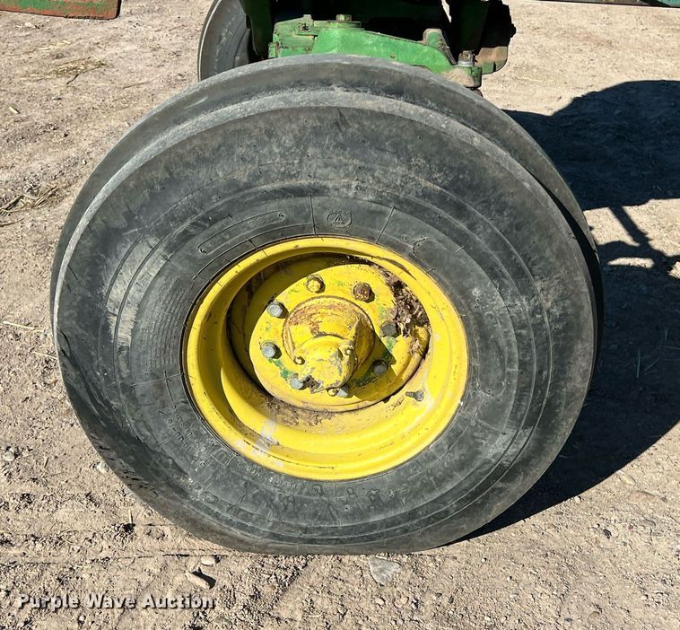 image for item DS2882 1974 John Deere 4630 tractor