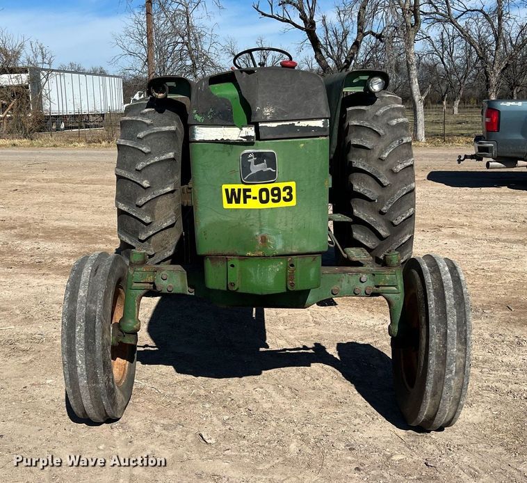 image for item DS2883 1978 John Deere 2840 tractor
