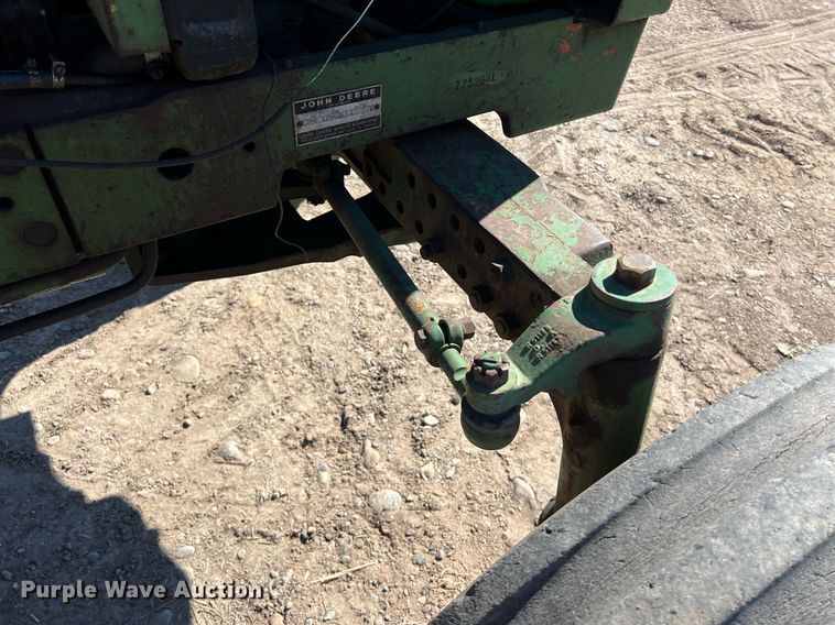 image for item DS2883 1978 John Deere 2840 tractor