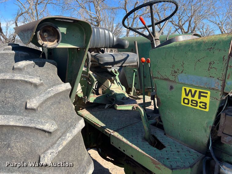 image for item DS2883 1978 John Deere 2840 tractor