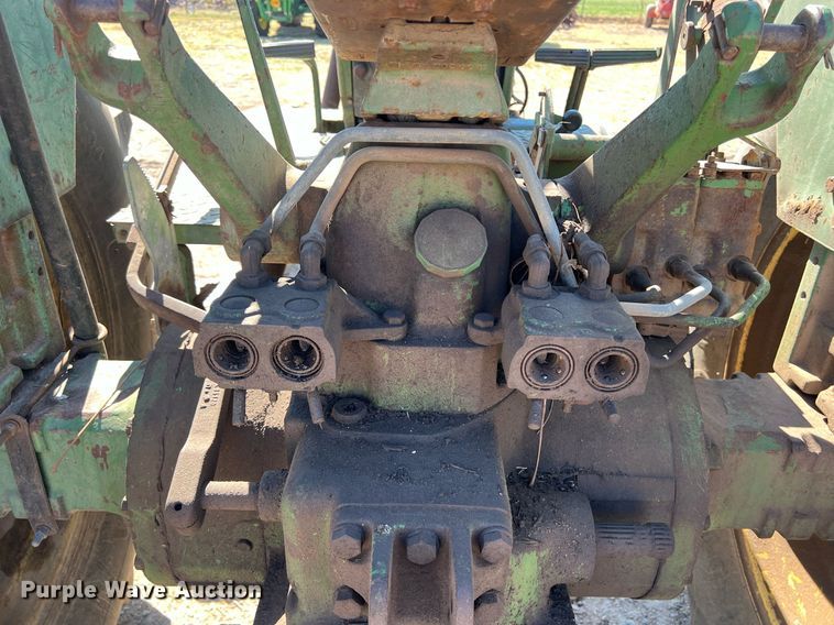 image for item DS2883 1978 John Deere 2840 tractor