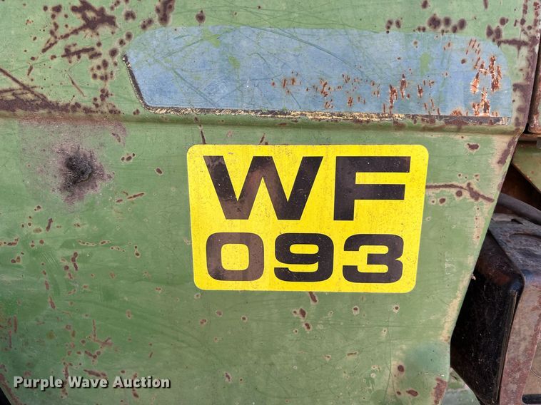 image for item DS2883 1978 John Deere 2840 tractor