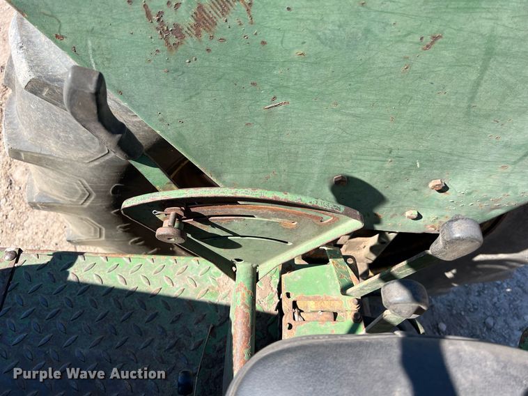 image for item DS2883 1978 John Deere 2840 tractor