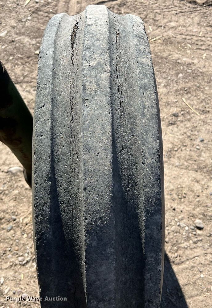 image for item DS2883 1978 John Deere 2840 tractor