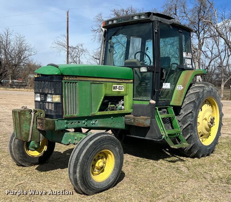 image for item DS2884 1994 John Deere 7200 tractor