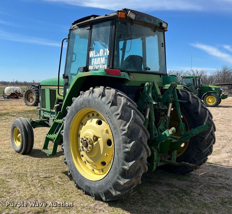 image for item DS2884 1994 John Deere 7200 tractor