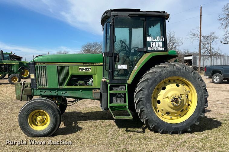 image for item DS2884 1994 John Deere 7200 tractor