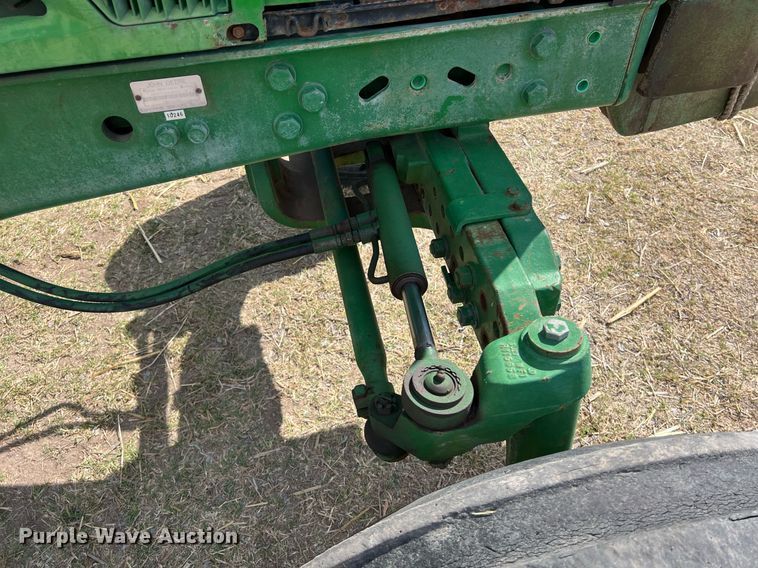 image for item DS2884 1994 John Deere 7200 tractor