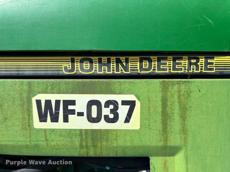 image for item DS2884 1994 John Deere 7200 tractor