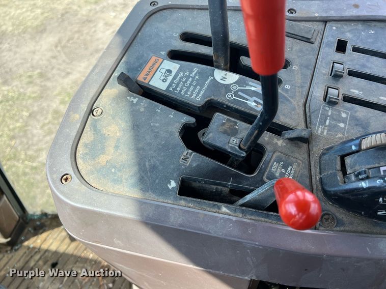 image for item DS2884 1994 John Deere 7200 tractor