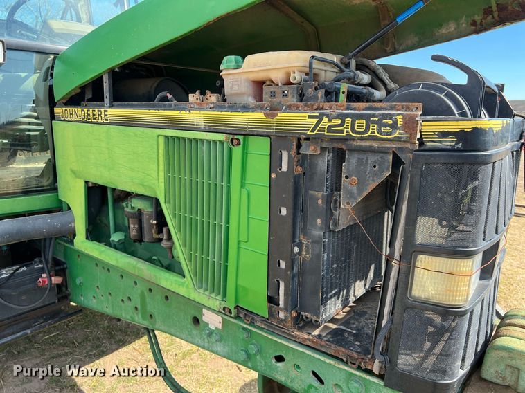 image for item DS2884 1994 John Deere 7200 tractor