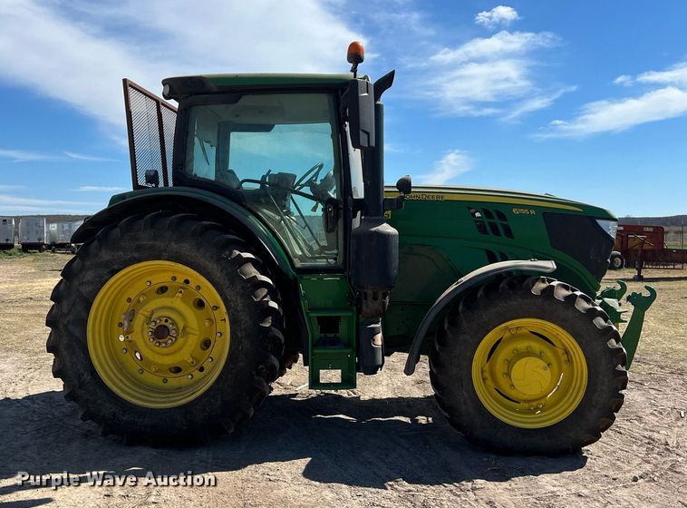 image for item DS2885 2017 John Deere 6155R MFWD tractor