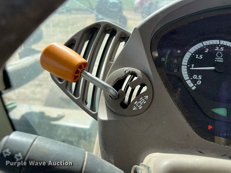 image for item DS2885 2017 John Deere 6155R MFWD tractor