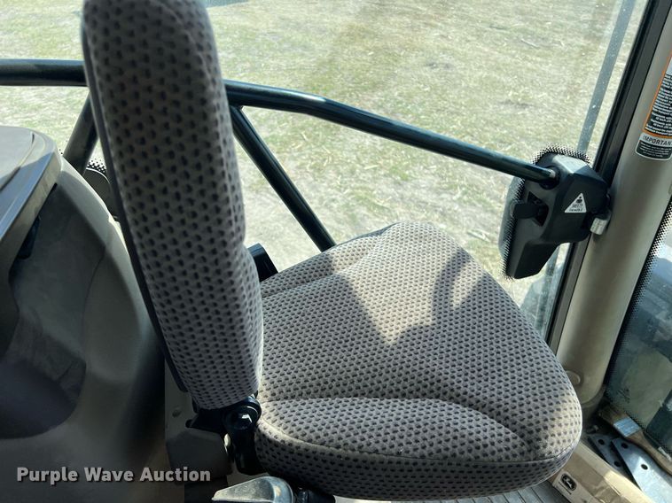 image for item DS2885 2017 John Deere 6155R MFWD tractor