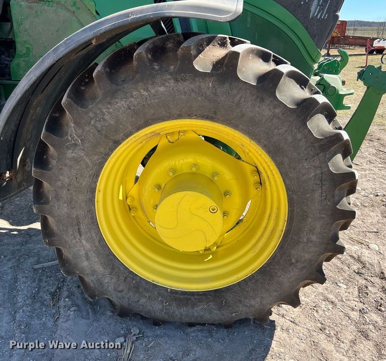 image for item DS2885 2017 John Deere 6155R MFWD tractor