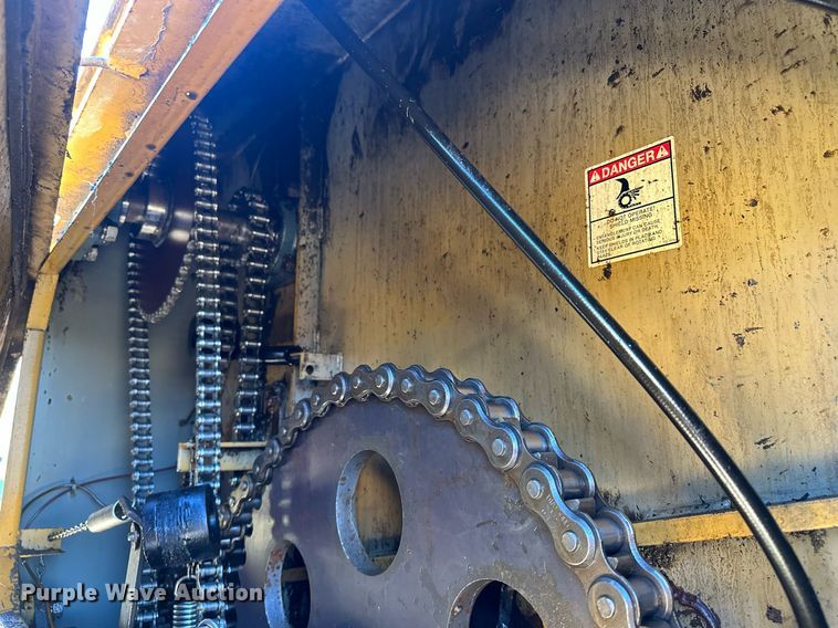 image for item DS2888 Knight Slinger 8118 manure spreader