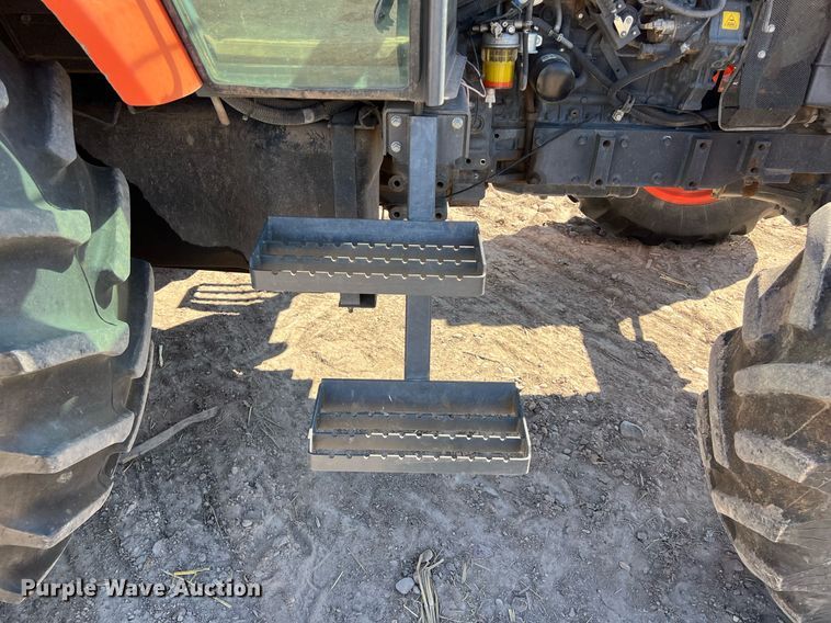 image for item DS2893 Kubota M108S MFWD tractor