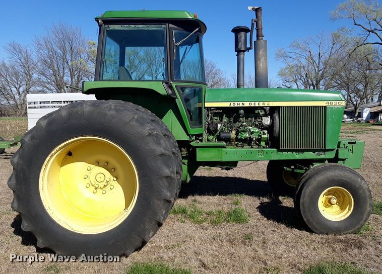 image for item DV9922 1975 John Deere 4630 tractor