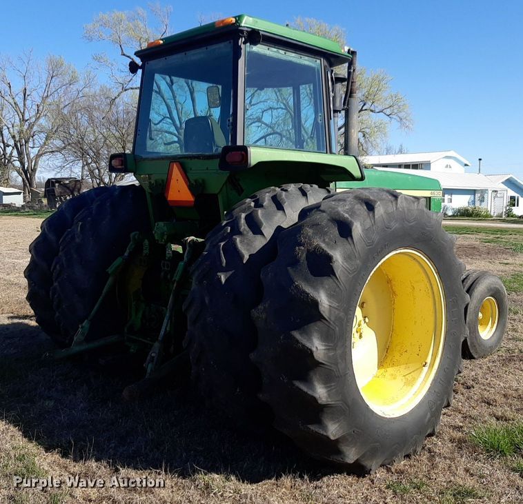 image for item DV9922 1975 John Deere 4630 tractor