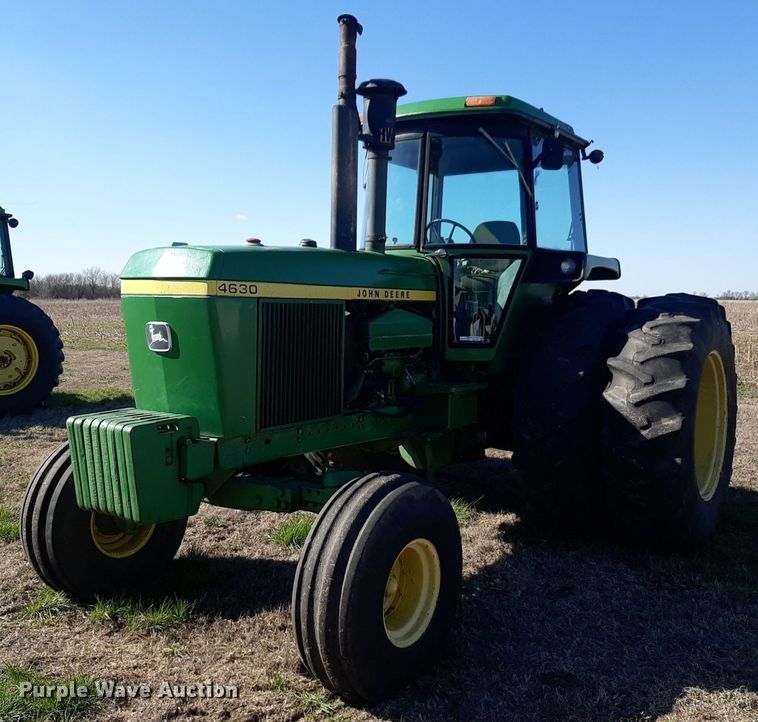 image for item DV9922 1975 John Deere 4630 tractor