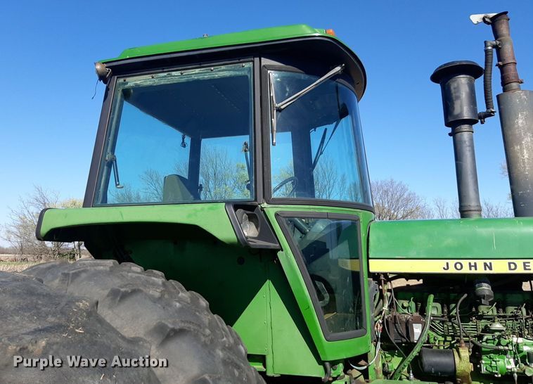 image for item DV9922 1975 John Deere 4630 tractor