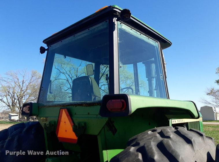 image for item DV9922 1975 John Deere 4630 tractor