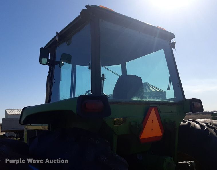 image for item DV9922 1975 John Deere 4630 tractor