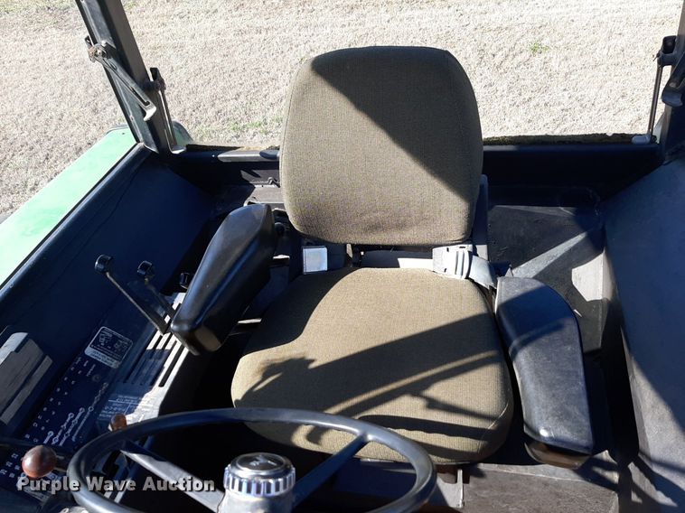 image for item DV9922 1975 John Deere 4630 tractor