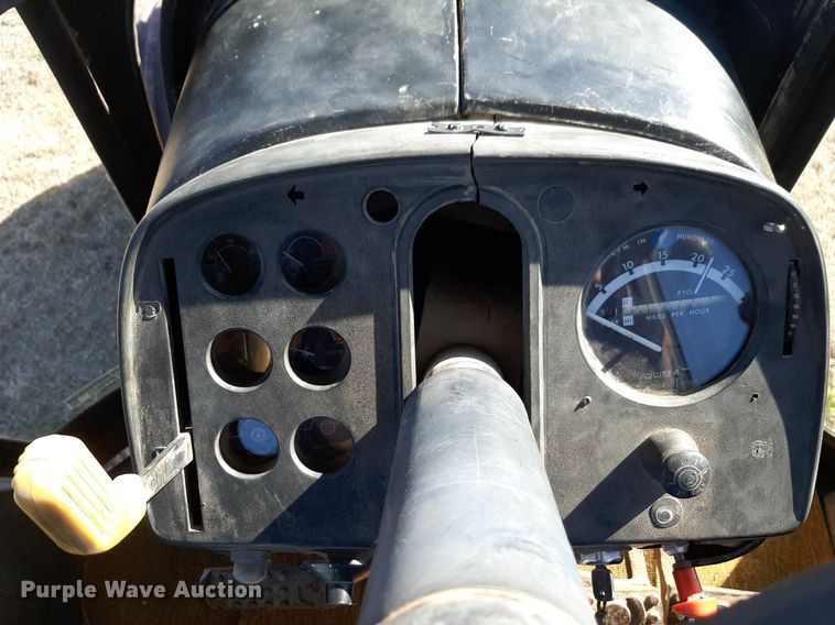 image for item DV9922 1975 John Deere 4630 tractor