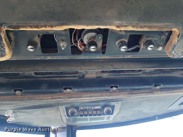 image for item DV9922 1975 John Deere 4630 tractor