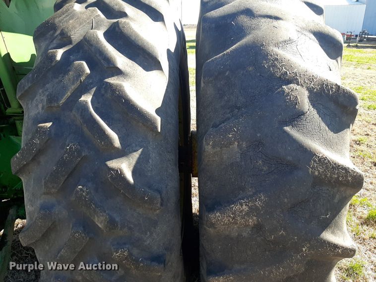 image for item DV9922 1975 John Deere 4630 tractor