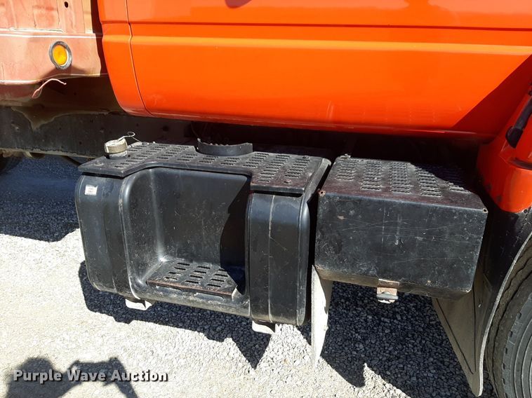 image for item DV9929 1994 Chevrolet Kodiak grain truck