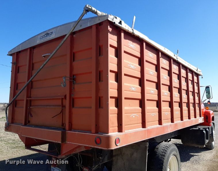 image for item DV9929 1994 Chevrolet Kodiak grain truck