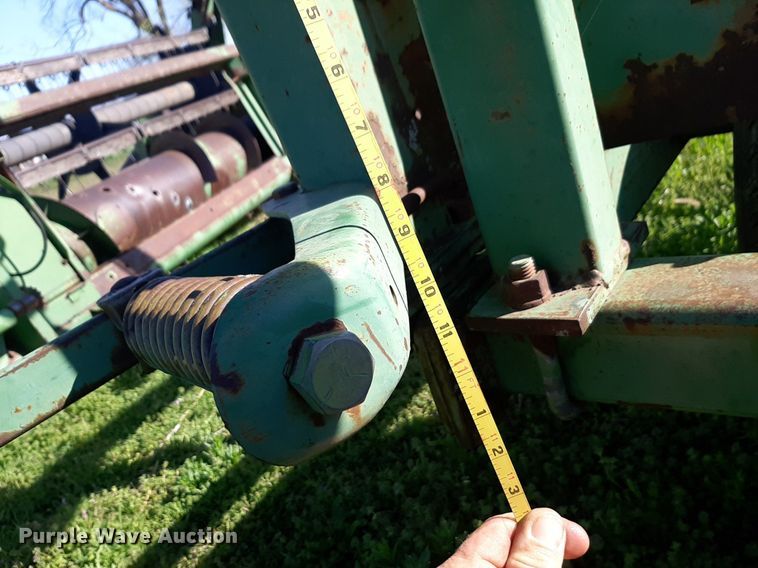 image for item DV9930 John Deere 1000 field cultivator