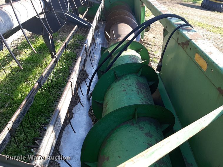 image for item DV9931 John Deere 216 flex head