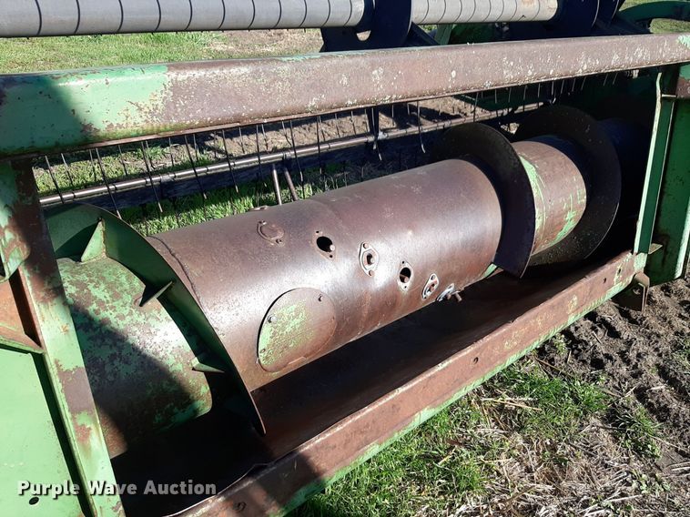 image for item DV9931 John Deere 216 flex head