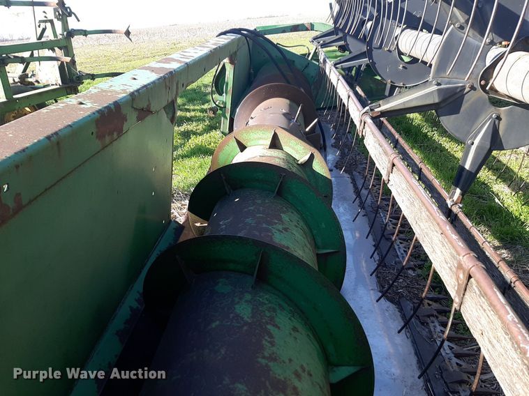 image for item DV9931 John Deere 216 flex head