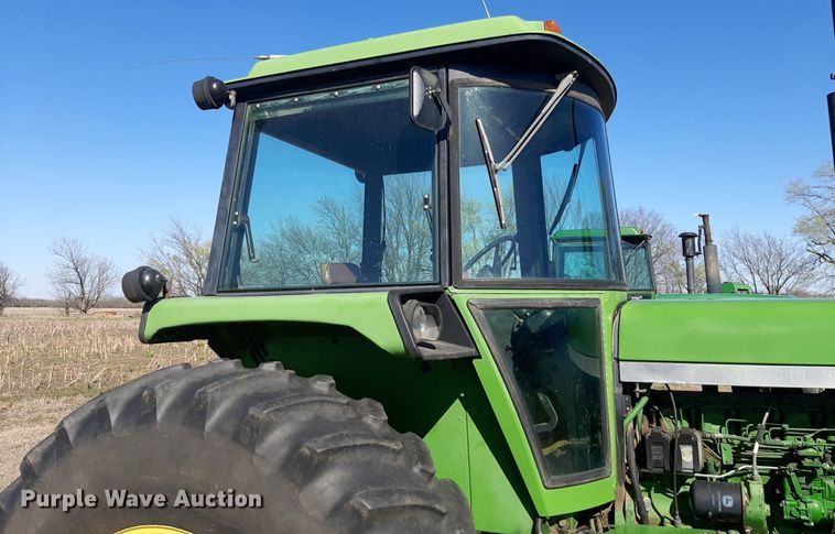 image for item DV9932 1980 John Deere 4430 tractor