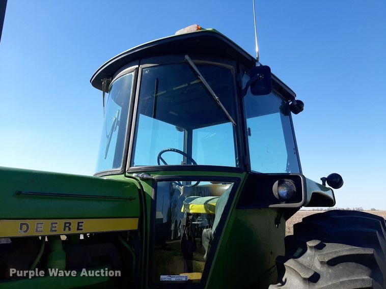 image for item DV9932 1980 John Deere 4430 tractor