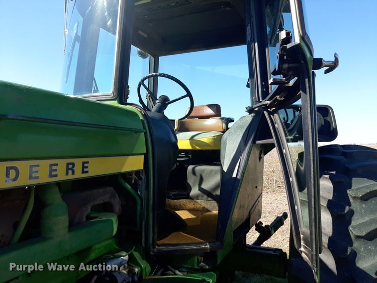 image for item DV9932 1980 John Deere 4430 tractor