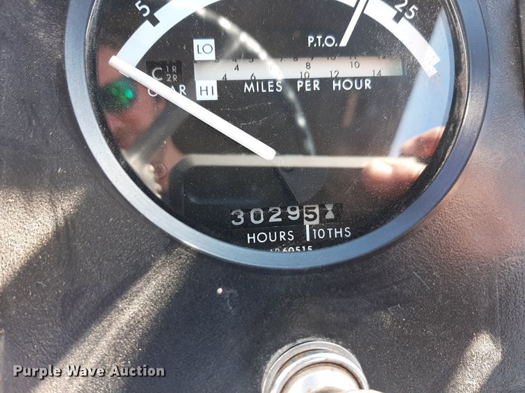 image for item DV9932 1980 John Deere 4430 tractor