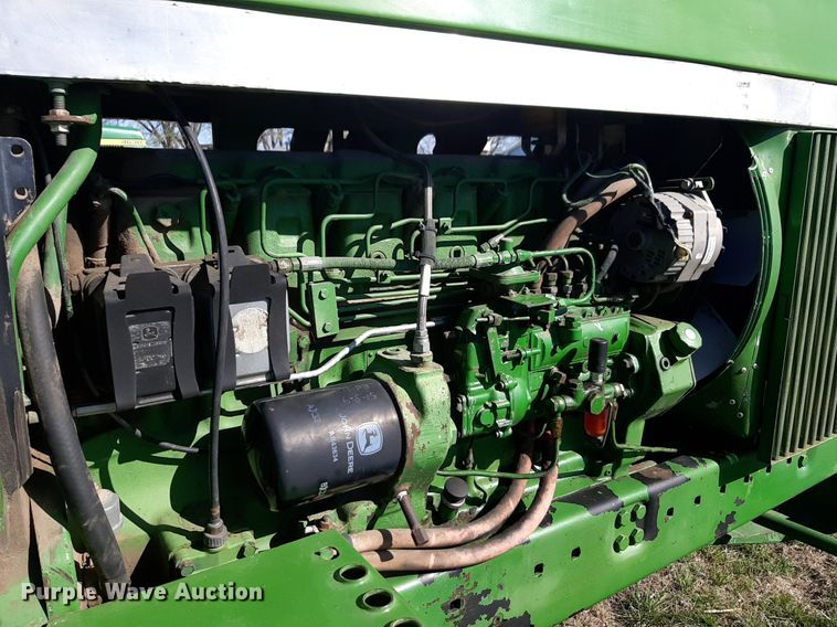 image for item DV9932 1980 John Deere 4430 tractor