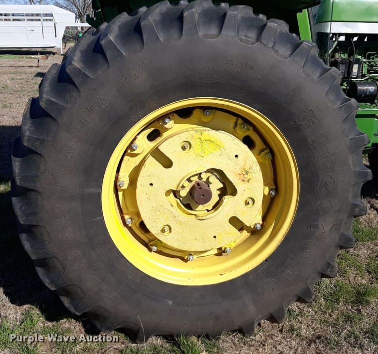 image for item DV9932 1980 John Deere 4430 tractor