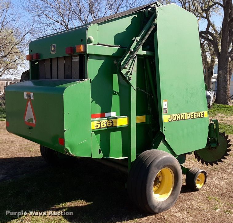 image for item DV9933 John Deere 566 round baler